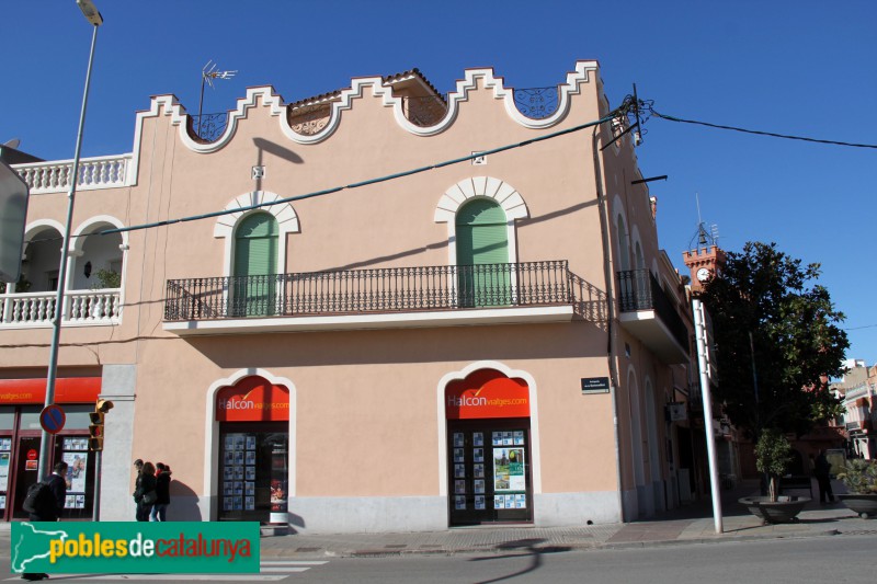 Viladecans - Casa a la plaça de la Vila, 1