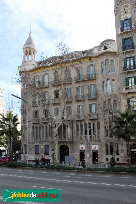 Barcelona - Diagonal, 423-425 (Casa Sayrach)