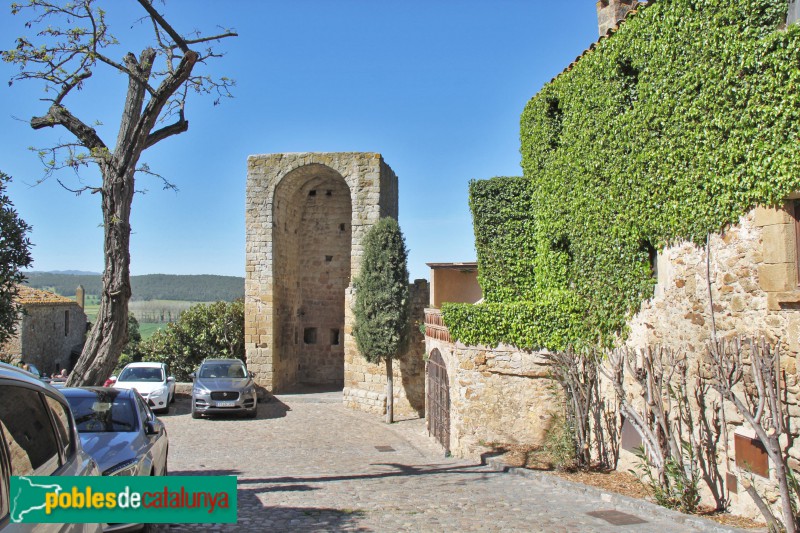 Pals - Torre d'en Ramonet (Foto: Albert Esteves, 2018) Pals - Torre d'en Ramonet