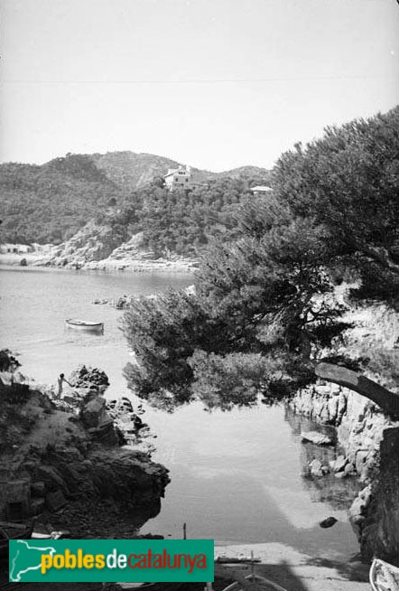 Begur - Fornells, port dels Orats (Foto: Gurri - -Arxiu Fotogràfic Centre Excursionista de Catalunya, 1934) Begur - Fornells, port dels Orats