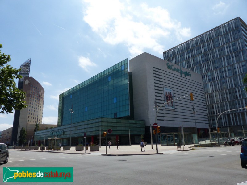 Barcelona - Centre comercial Som Multiespai. Vista exterior Cantonada A. Nin