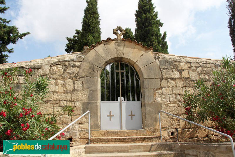 Tàrrega - El Talladell, tanca i porta del cementiri (Foto: Albert Esteves, 2018) Tàrrega - El Talladell, tanca i porta del cementiri