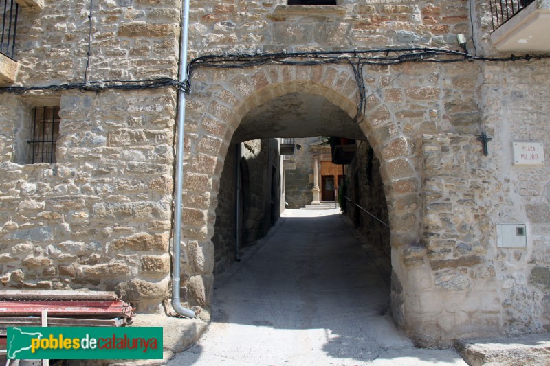 Tàrrega - Claravalls, portal de la muralla