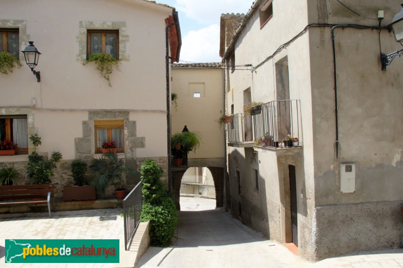 Tàrrega - Claravalls, portal de la muralla