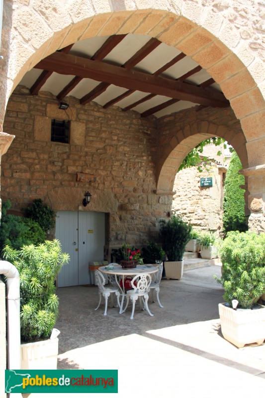 Tàrrega - Casa al carrer de les Flors (Riudovelles)