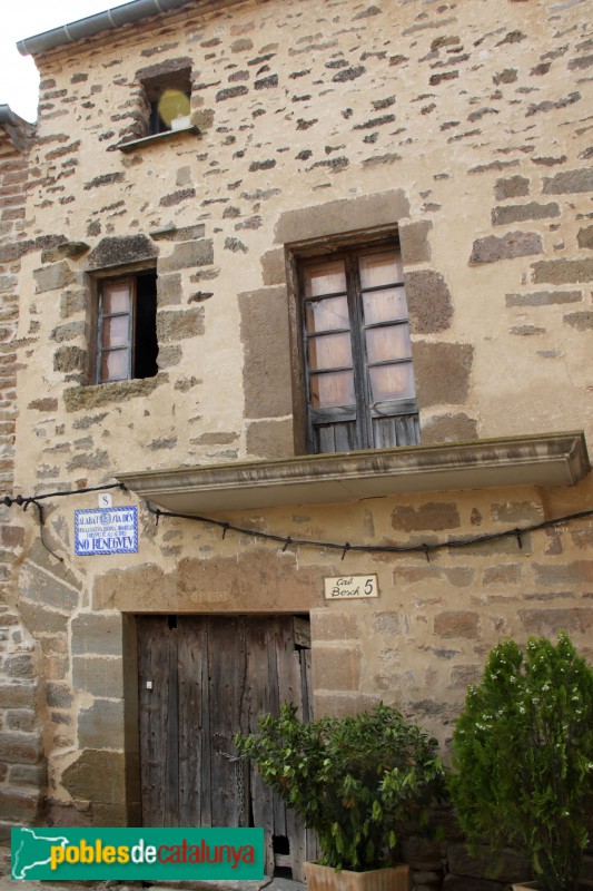 Tàrrega - Carrer de les Escales (Riudovelles) (Foto: Albert Esteves, 2018) Tàrrega - Carrer de les Escales (Riudovelles)