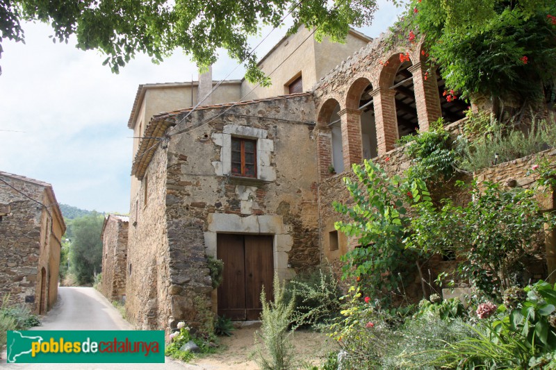 Vall-llobrega - Raval de Dalt (Foto: Albert Esteves, 2018) Vall-llobrega - Raval de Dalt