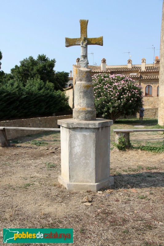 Palau-sator - Creu del cementiri (Foto: Albert Esteves, 2018) Palau-sator - Creu del cementiri