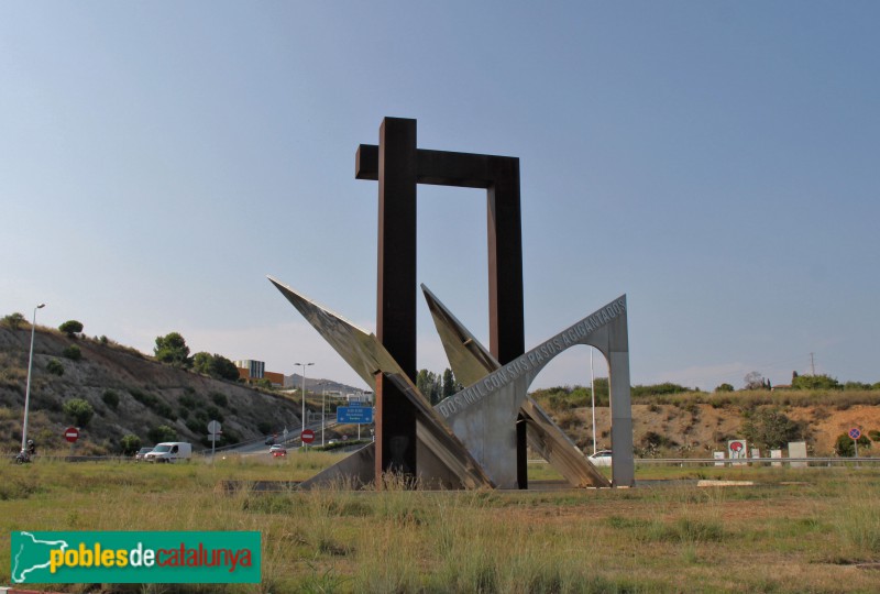 Montgat - Escultura <i>Más allá del dos mil...</i>