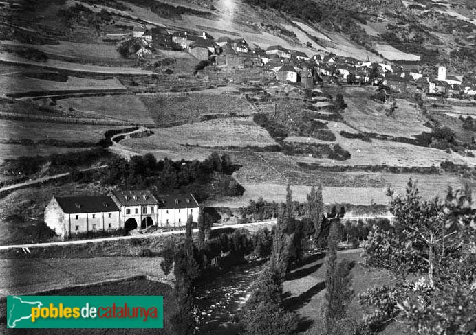 Arròs - L'hostal, en primer terme