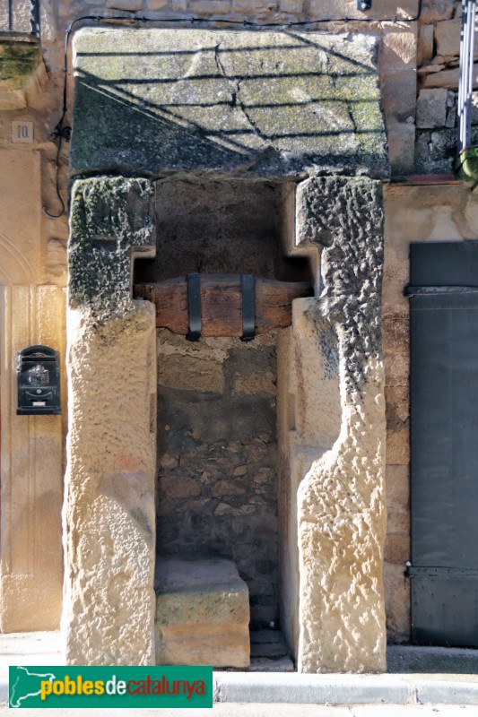 Vallbona de les Monges - Premsa del carrer Major