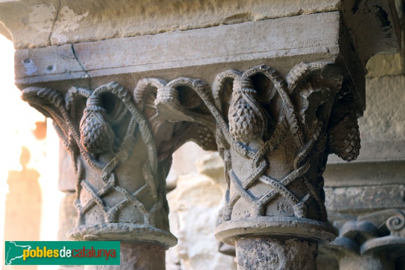 Vallbona de les Monges - Claustre del monestir. Galeria est