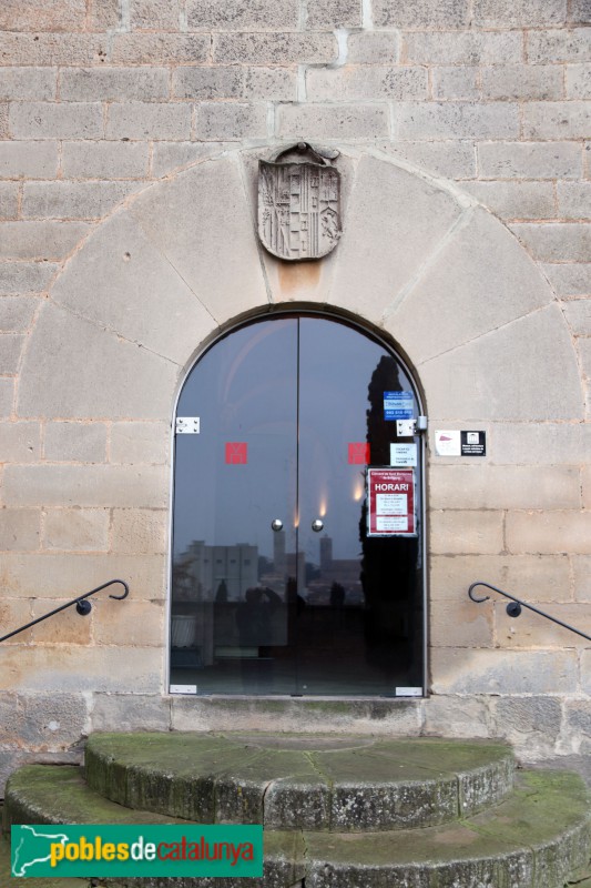 Bellpuig - Convent de Sant Bartomeu, porta exterior