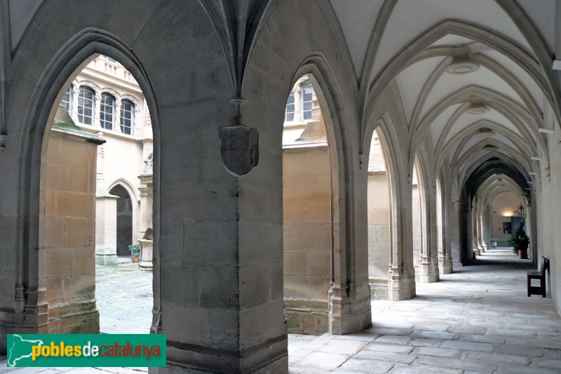 Bellpuig - Convent de Sant Bartomeu, claustre