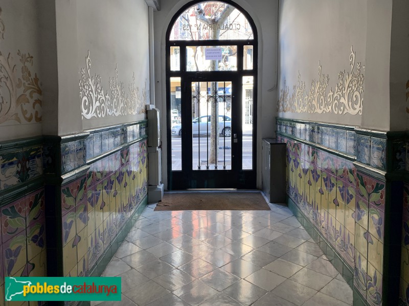 Barcelona - Calàbria, 135 (Foto: Albert Esteves, 2019) Barcelona - Calàbria, 135