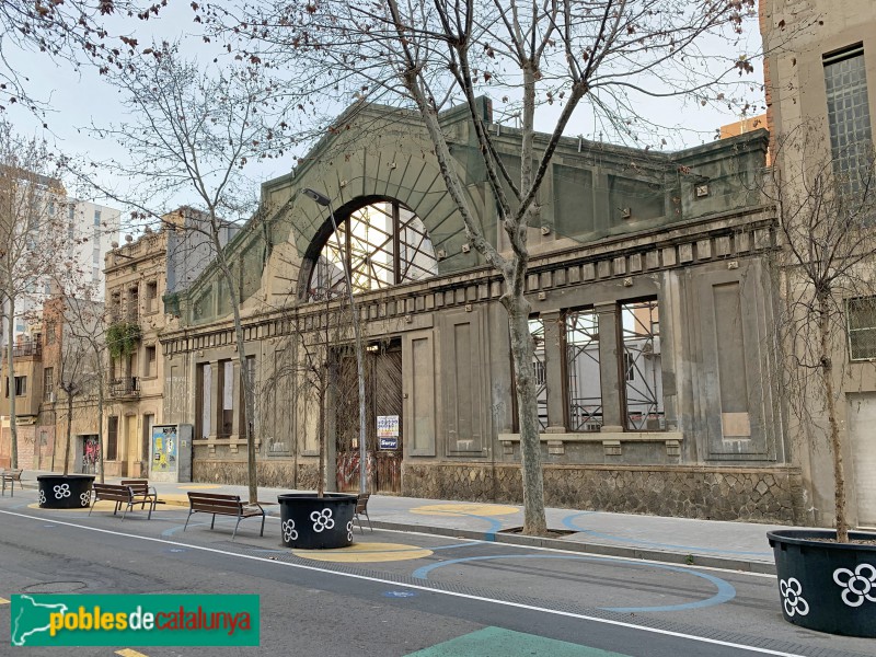 Barcelona - Cotxeres de la Companyia d'Autobusos, abans de la reforma