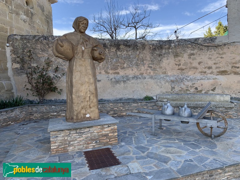 Agramunt - Monument a la Dona (La Donzell d'Urgell) (Foto: Albert Esteves, 2019) Agramunt - Monument a la Dona (La Donzell d'Urgell)