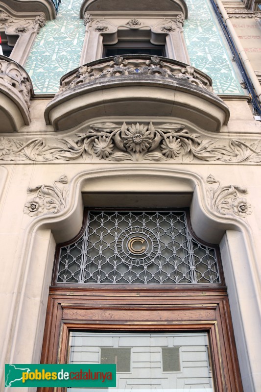 Barcelona - Edifici La Vanguardia, carrer Pelai