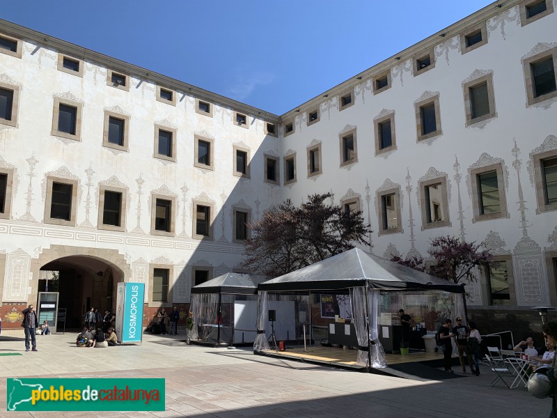 Bareclona - Casa de la Caritat: Pati de les Dones