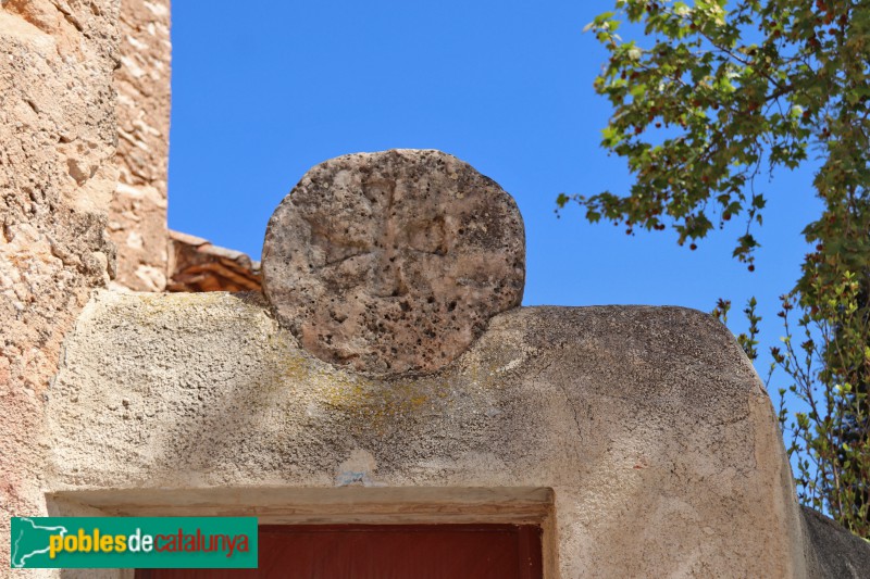 Vila-rodona - Església de Santa Maria de Vilardida, estela funerària