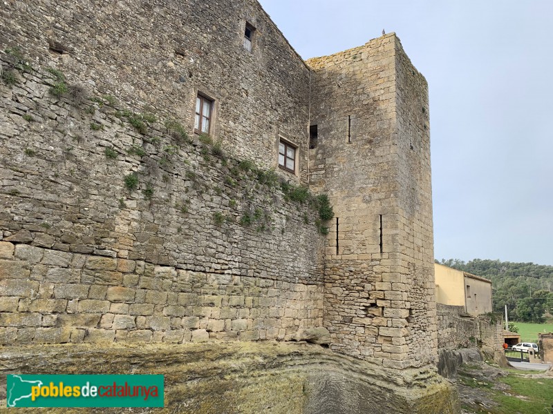 Peratallada - Muralla (Foto: Albert Esteves, 2019) Peratallada - Muralla