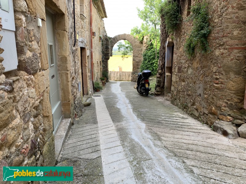 La Bisbal d'Empordà - Nucli de Castell d'Empordà (Foto: Albert Esteves, 2019) La Bisbal d'Empordà - Nucli de Castell d'Empordà