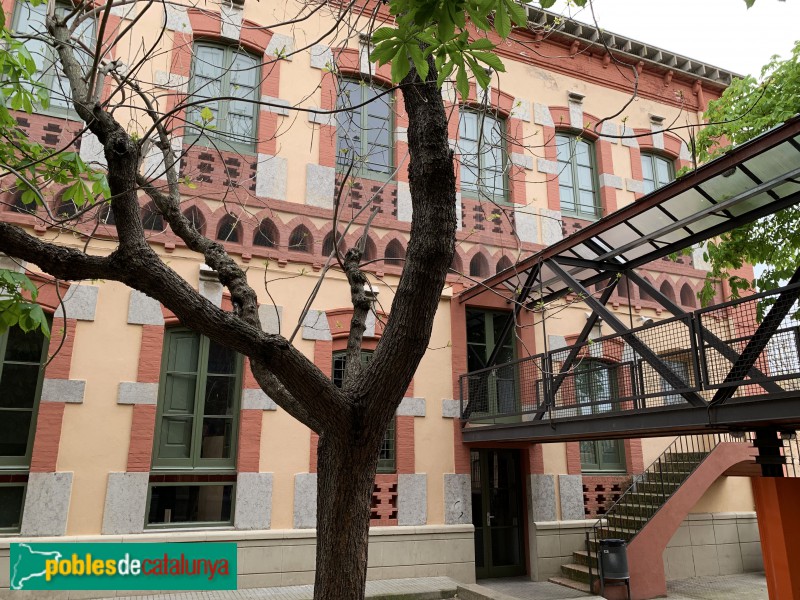 La Bisbal d'Empordà - Escoles Públiques (Foto: Albert Esteves, 2019) La Bisbal d'Empordà - Escoles Públiques