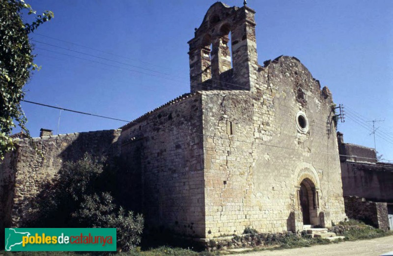 La Bisbal d'Empordà - Església de Sant Pol. Interior (Foto: Germà García -Arxiu Centre Excursionista de Catalunya-, 1995) La Bisbal d'Empordà - Església de Sant Pol. Interior