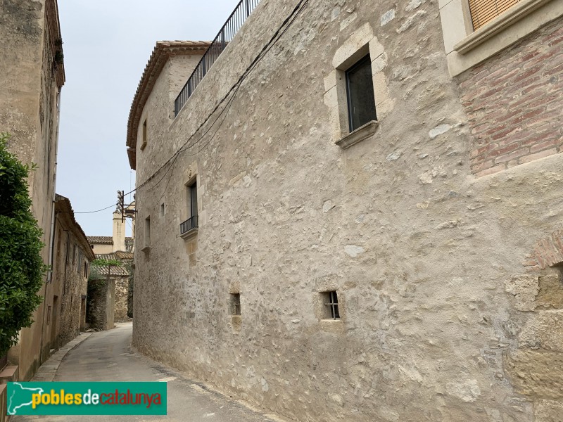 La Bisbal d'Empordà - Can Caselles (Can Dalmau) (Foto: Albert Esteves, 2019) La Bisbal d'Empordà - Can Caselles (Can Dalmau)