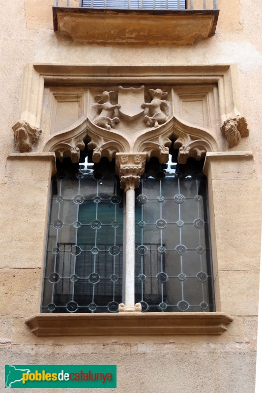 La Bisbal d'Empordà - Carrer Raval, 1 (Foto: Albert Esteves, 2019) La Bisbal d'Empordà - Carrer Raval, 1