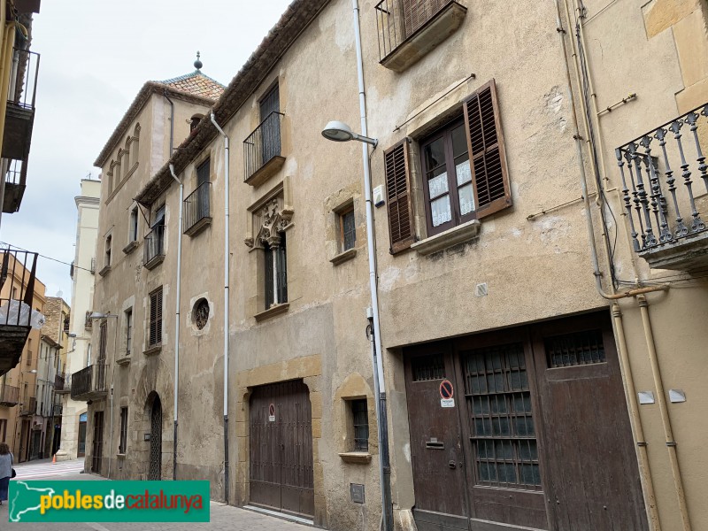 La Bisbal d'Empordà - Carrer Raval, 1 (Foto: Albert Esteves, 2019) La Bisbal d'Empordà - Carrer Raval, 1