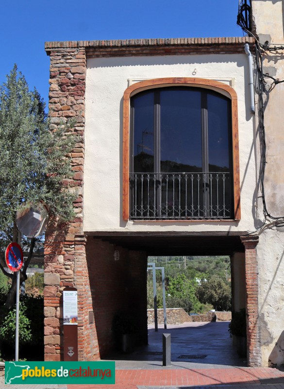 Olesa de Montserrat - Portal de Santa Oliva