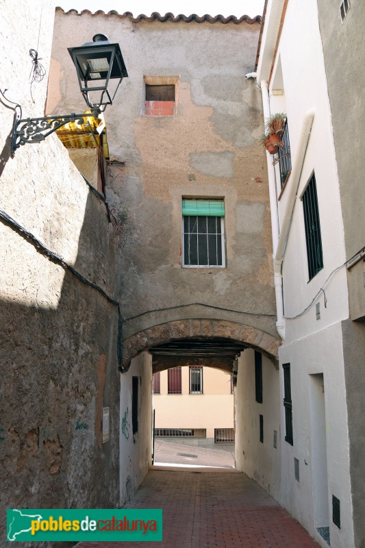 Olesa de Montserrat - Portal de l'Arc de l'Església