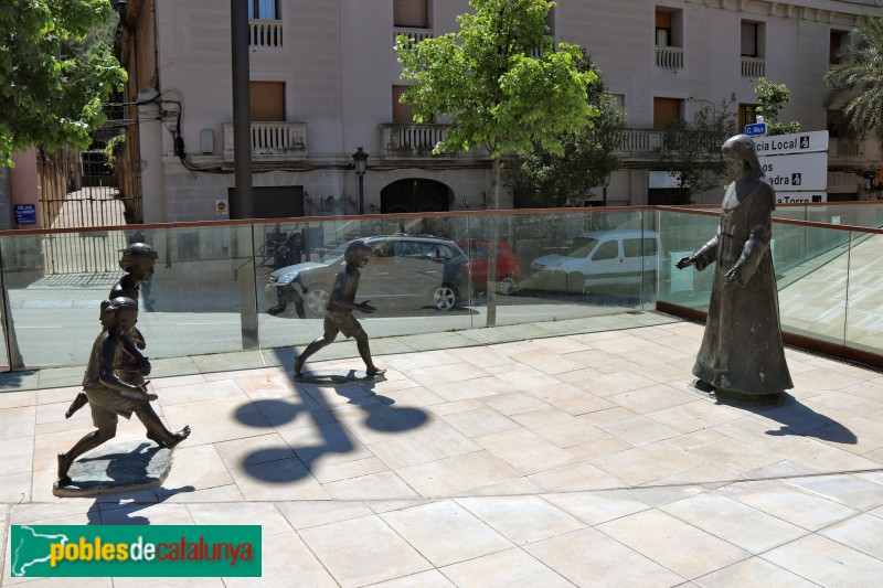 Martorell - Monument a la Germana Sant Ramon