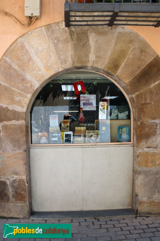 Olesa de Montserrat - Portal del carrer Salvador Casas (1603)