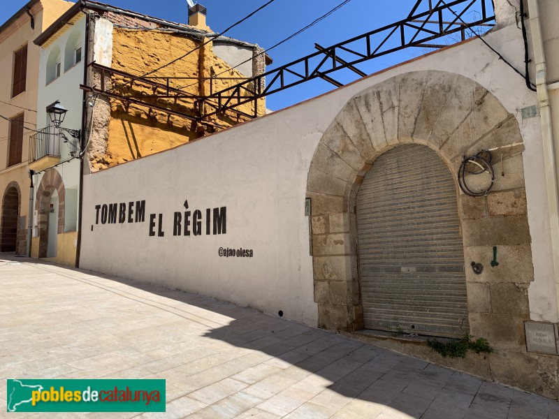 Olesa de Montserrat - Portals del carrer de l'Església