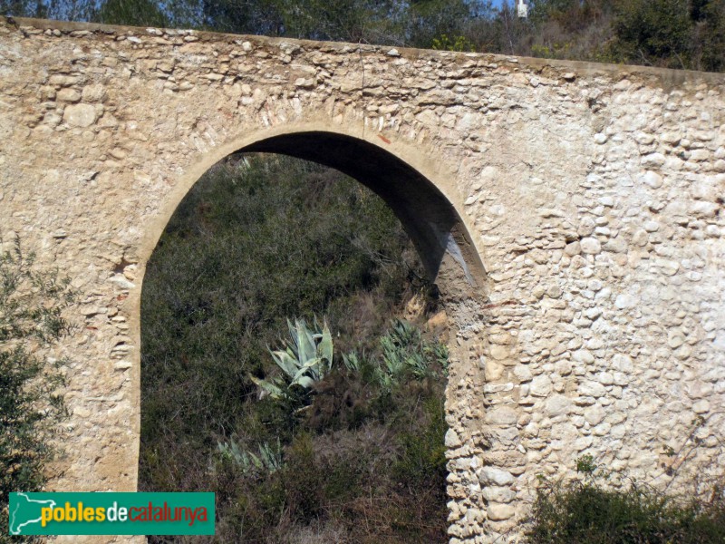 El Pont d'Armentera - Pont de les Femades (aqüeducte romà) (Foto: Enfo, 2013) El Pont d'Armentera - Pont de les Femades (aqüeducte romà)