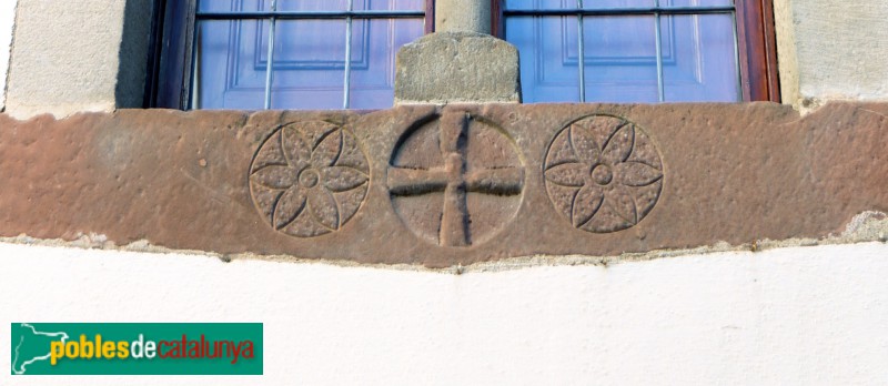 Museu de l'Enrajolada - Ampit romànic procedent de Sant Genís de Rocafort