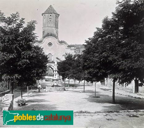 Monestir de Santes Creus - Plaça de Sant Bernat