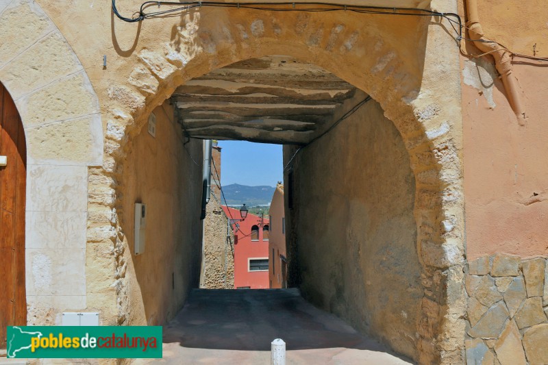 Alió - Casa del portal del Pou