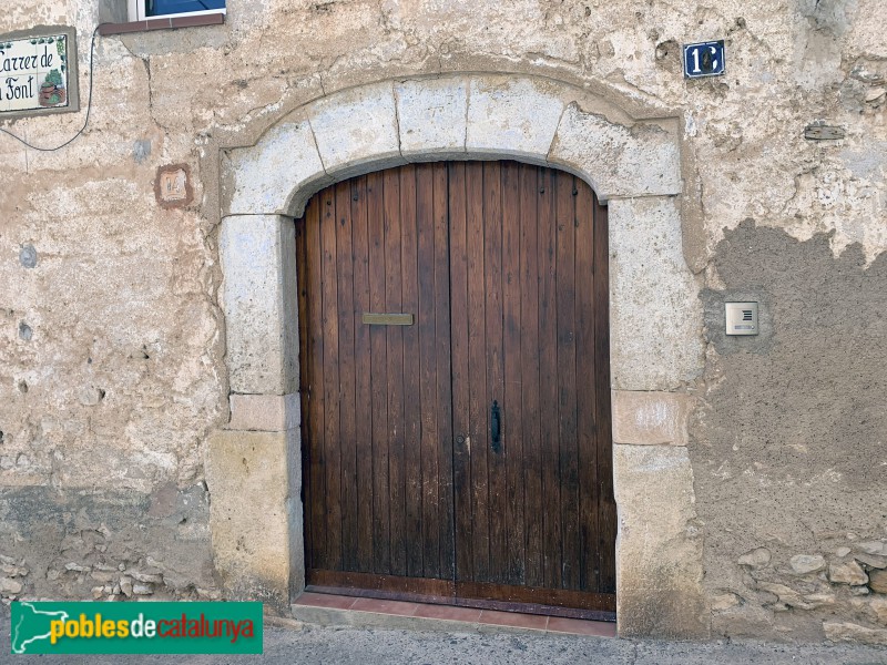 Nulles - Carrer de la Font