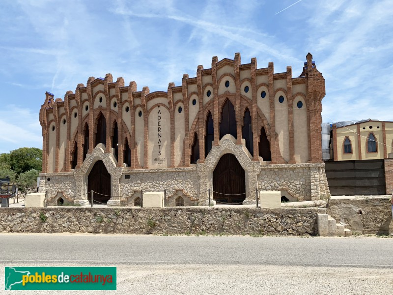 Nulles - Celler Cooperatiu (Vinícola Adernats)