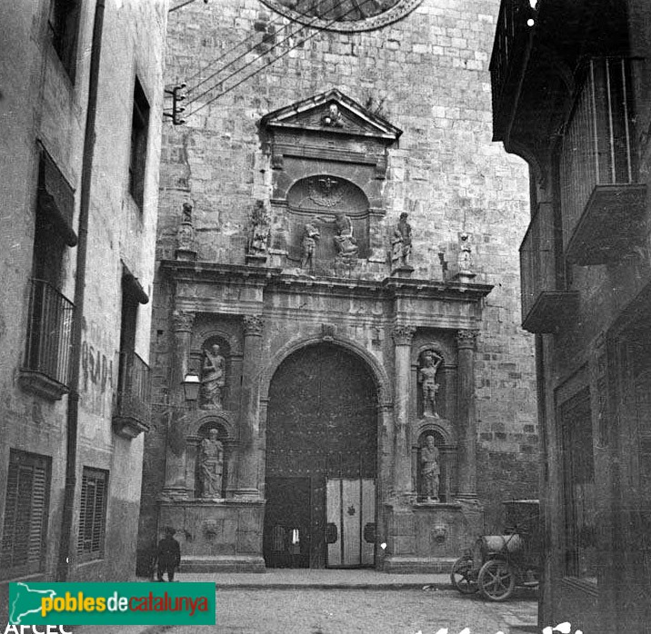 Valls - Església de Sant Joan Baptista. Portada