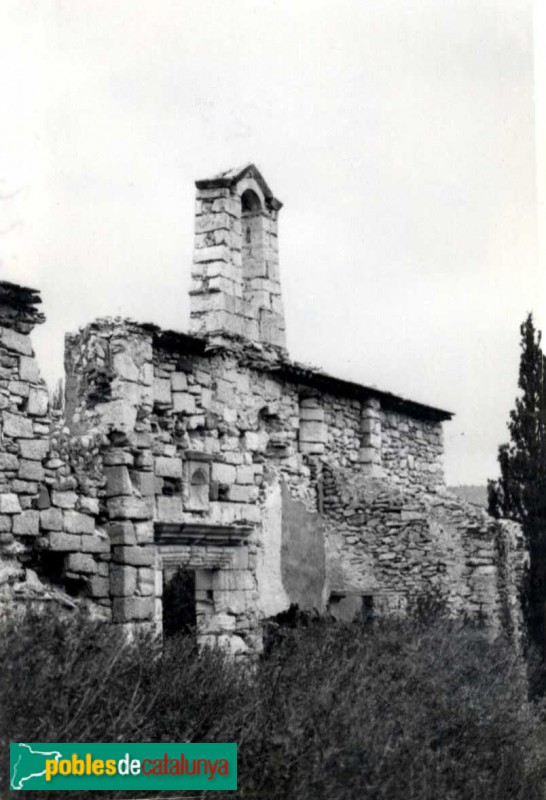 Alcover - Ermita de les Virtuts (Foto: <i>MJMC -invarquit.cultura.gencat.cat-</i>, 1983) Alcover - Ermita de les Virtuts