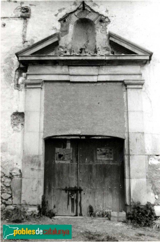 Alcover - Convent de Santa Anna, abans de la restauració (Foto: <i>M.E. Giménez -Invarquit.Gencat.cat-</i>, 1984) Alcover - Convent de Santa Anna, abans de la restauració