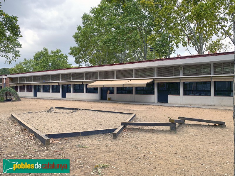 Barcelona - Grup Escolar Baró de Viver