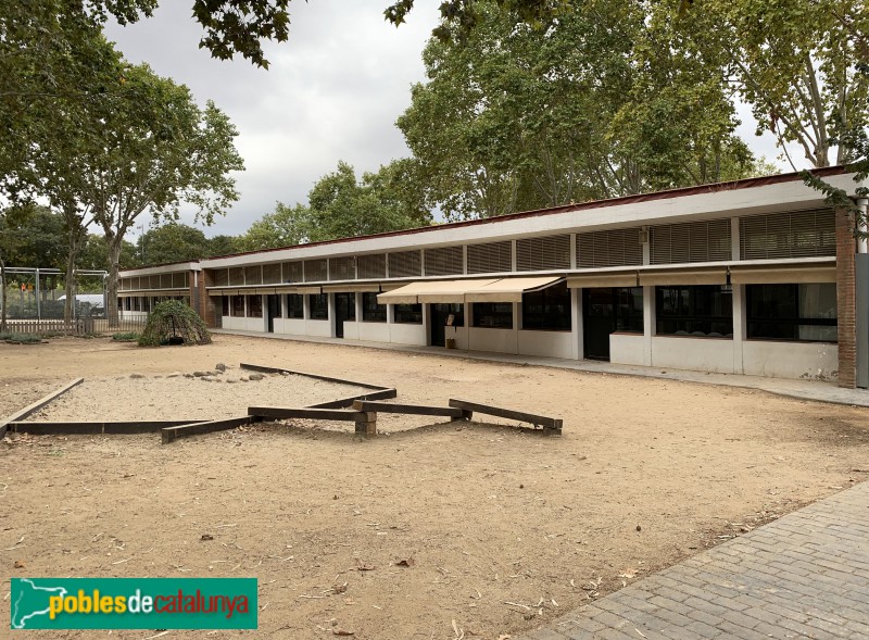 Barcelona - Grup Escolar Baró de Viver