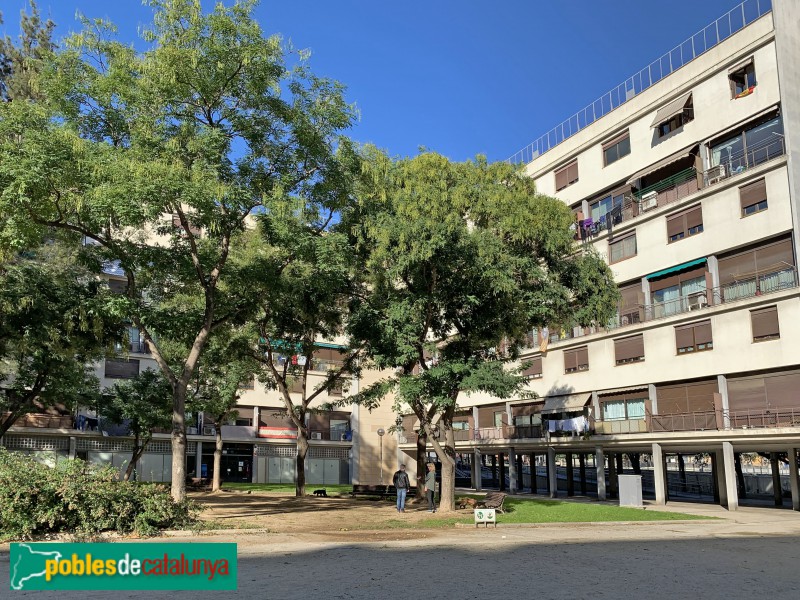 Barcelona - Casa Bloc (Foto: Albert Esteves, 2019) Barcelona - Casa Bloc