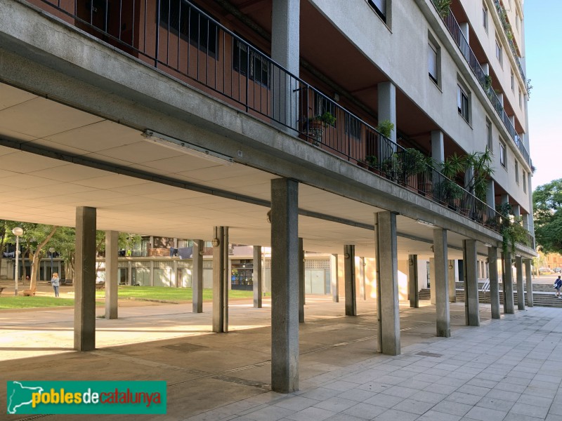Barcelona - Casa Bloc (Foto: Albert Esteves, 2019) Barcelona - Casa Bloc
