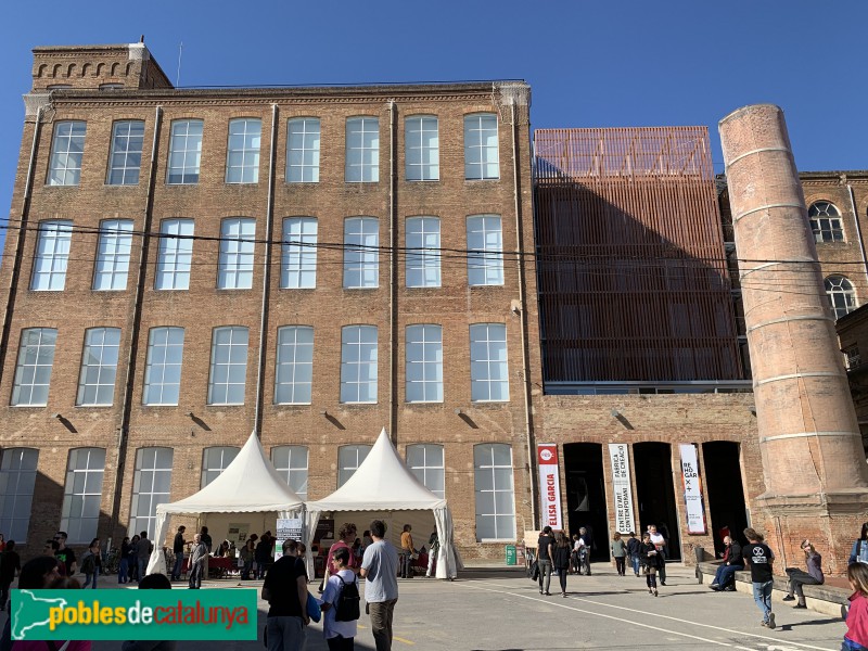 Barcelona - Antiga fàbrica Fabra i Coats (Foto: Albert Esteves, 2019) Barcelona - Antiga fàbrica Fabra i Coats
